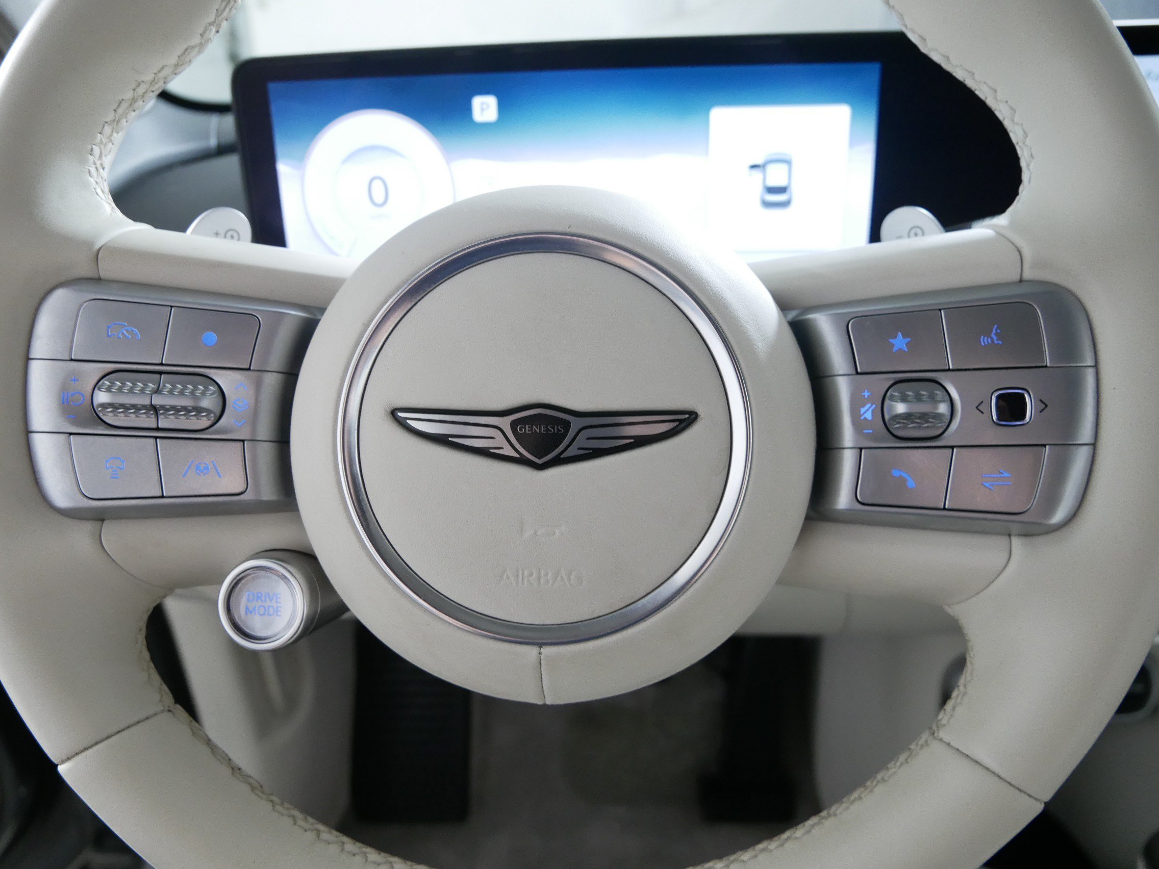Certified 2023 Genesis GV60 Advanced AWD/4WD image 25