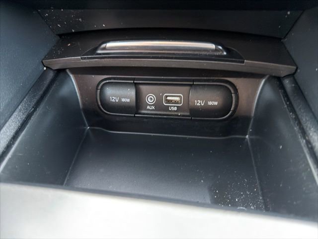 Used 2020 Kia Optima LX image 25