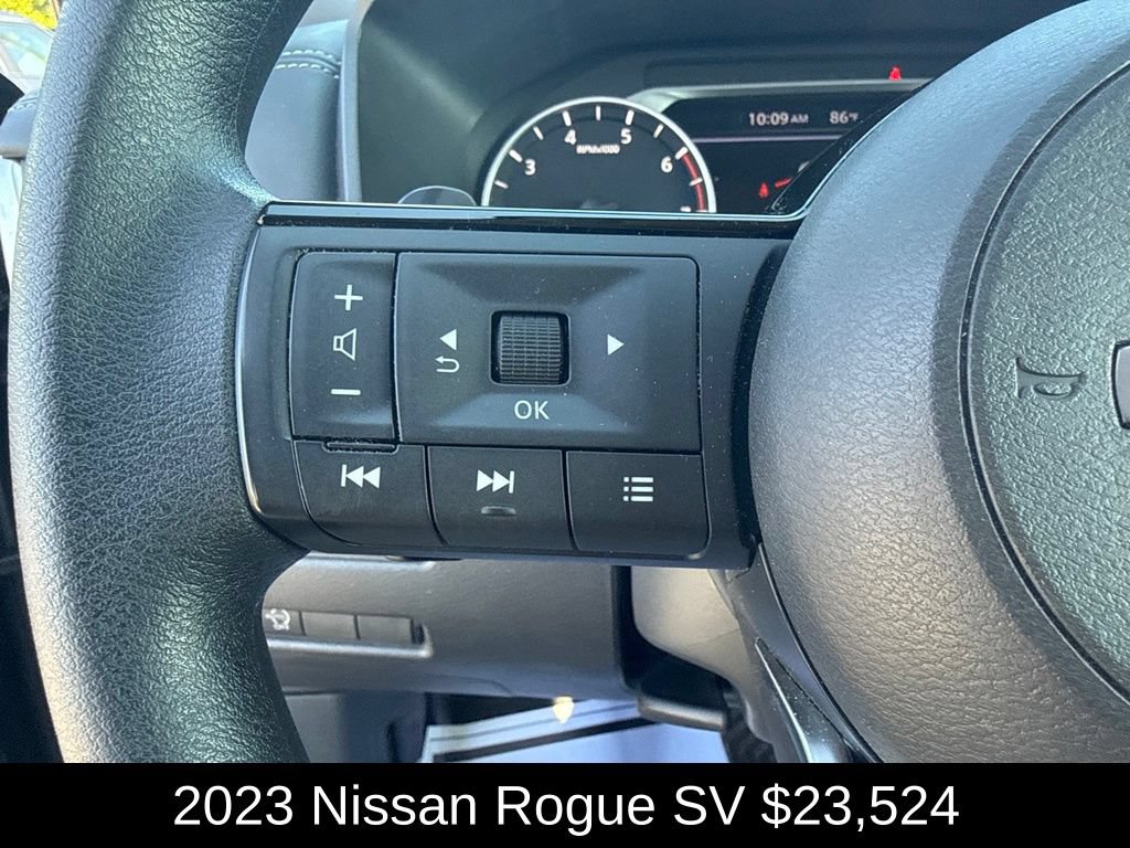Used 2023 Nissan Rogue SV AWD/4WD image 23