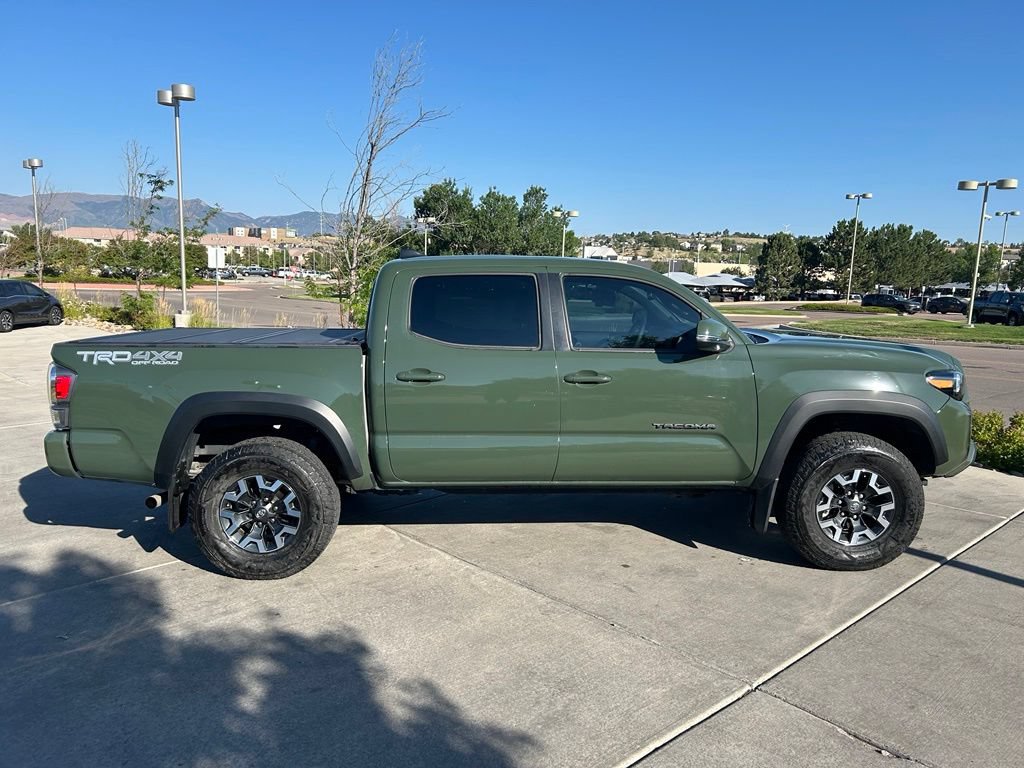 Used 2021 Toyota Tacoma TRD Off-Road w/ Technology Package AWD/4WD image 10