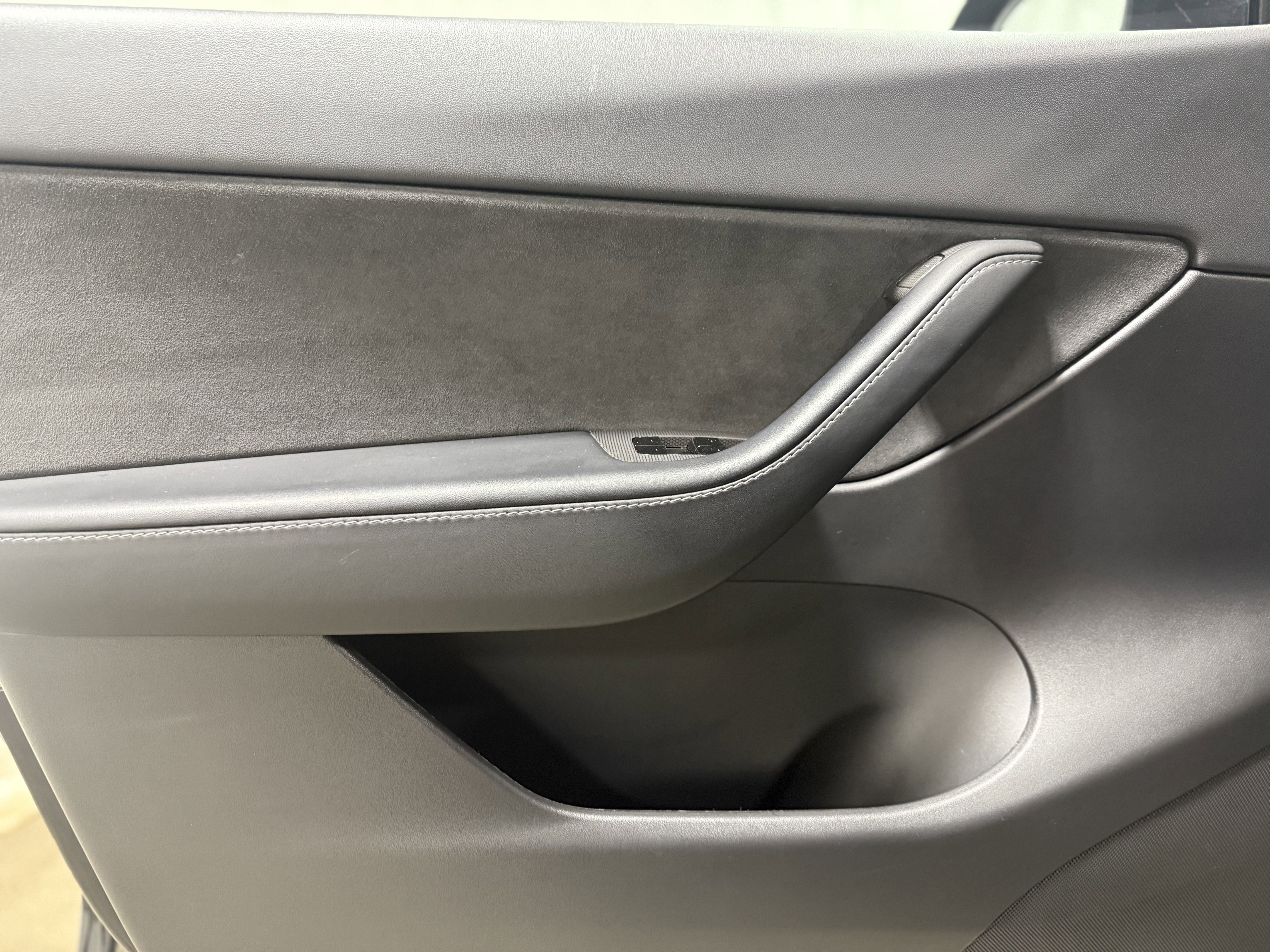 Used 2020 Tesla Model Y Performance image 13