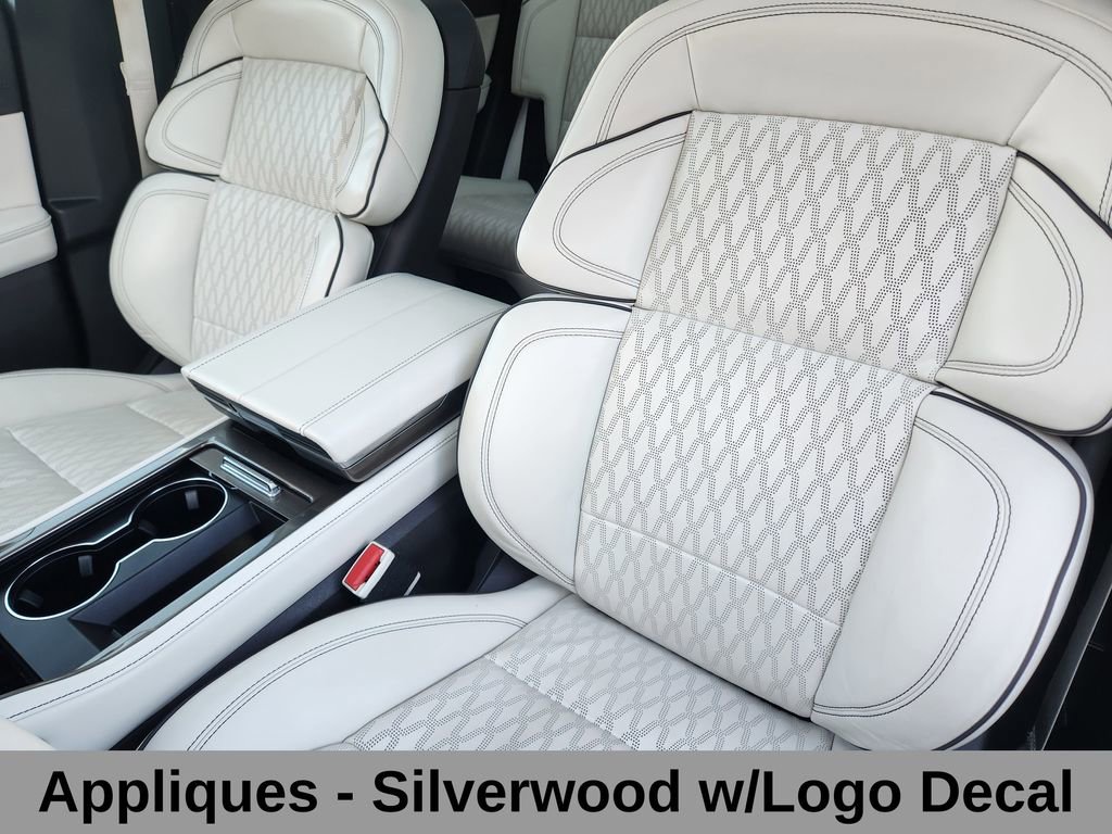 Used 2024 Lincoln Nautilus Black Label w/ Jet Appearance Package (87T) image 11