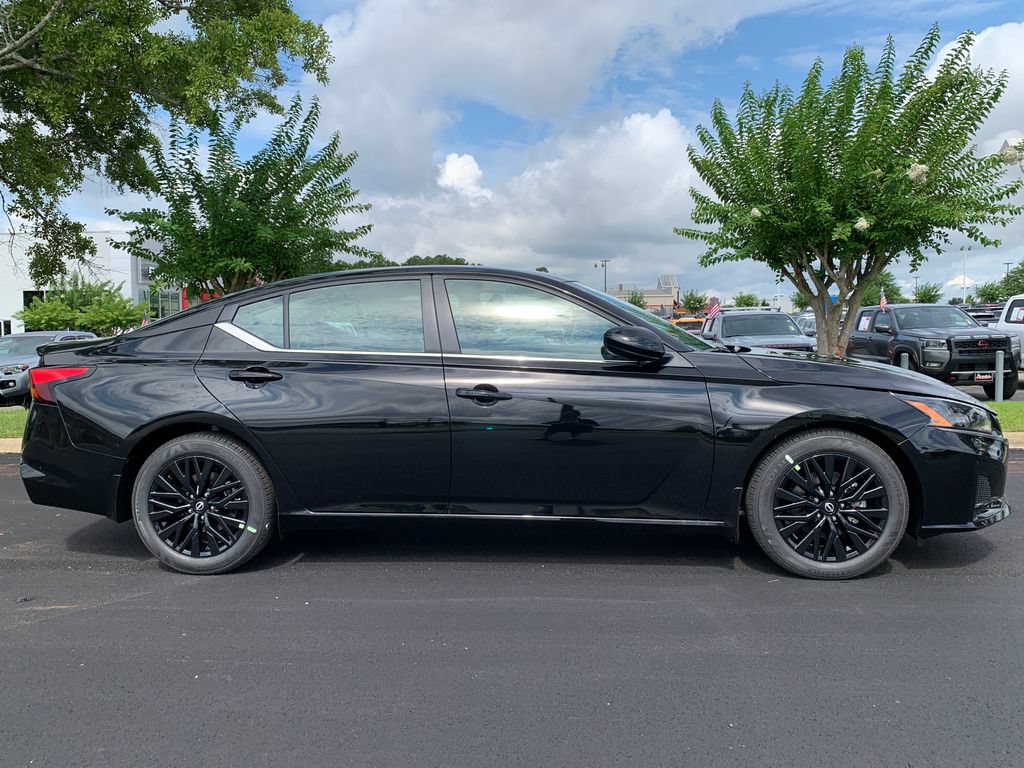 New 2026 Nissan Altima 2.5 SV w/ SV Special Edition Package FWD image 2