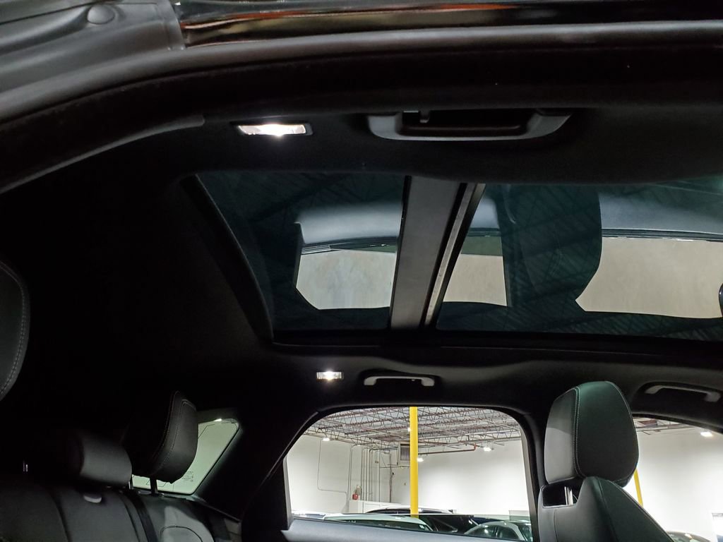 Used 2017 Jaguar F-PACE S image 22