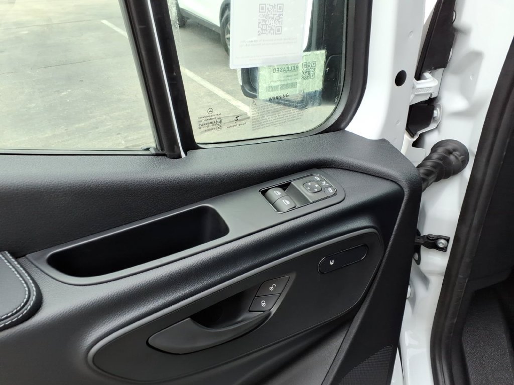 New 2026 Mercedes-Benz Sprinter 2500 image 12