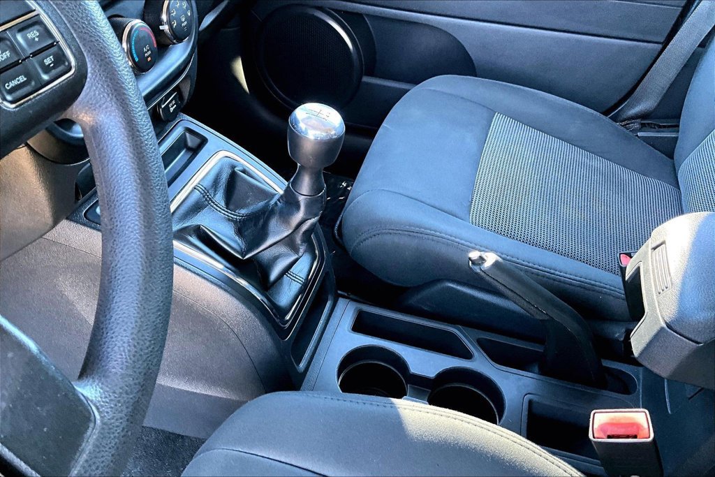 Used 2012 Jeep Patriot Sport FWD image 17