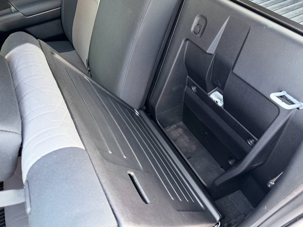 Used 2023 Toyota Tacoma TRD Sport w/ Advanced Technology Package image 19