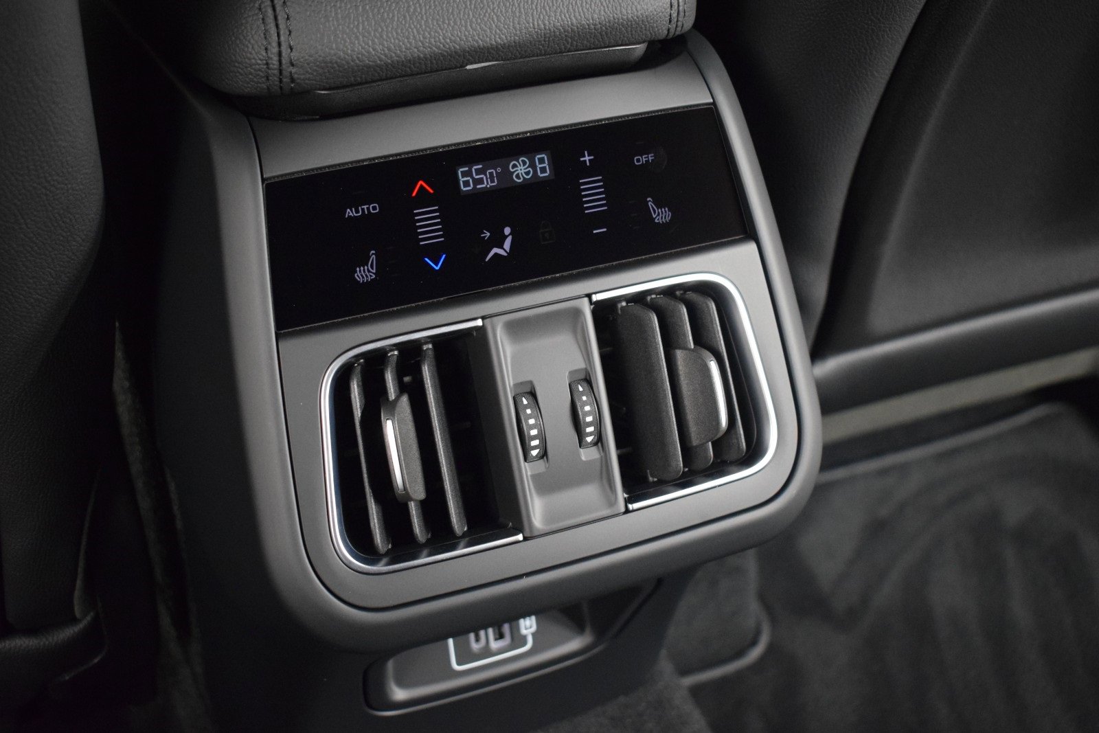 New 2024 Maserati Grecale Modena image 22