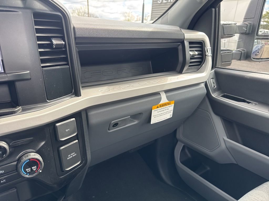 New 2026 Ford F350 XL AWD/4WD image 17