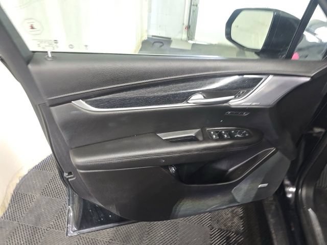 Used 2023 Cadillac XT5 Premium Luxury AWD/4WD image 31