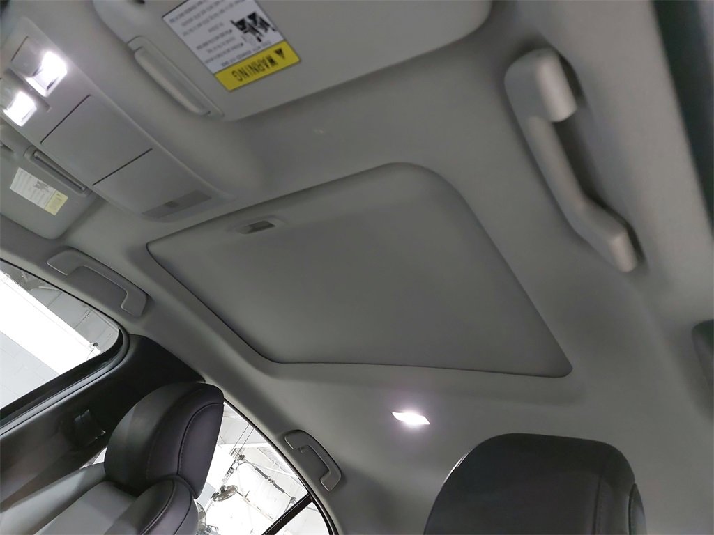 Used 2023 MAZDA MAZDA3 s image 31