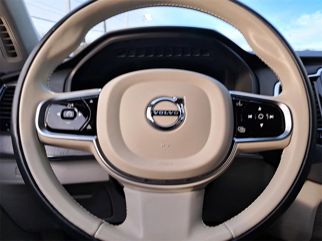 Used 2024 Volvo XC90 B5 Plus w/ Protection Package image 6