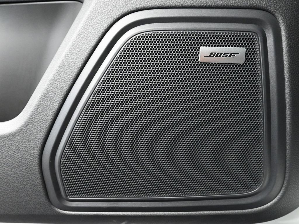 New 2025 Porsche Macan image 17