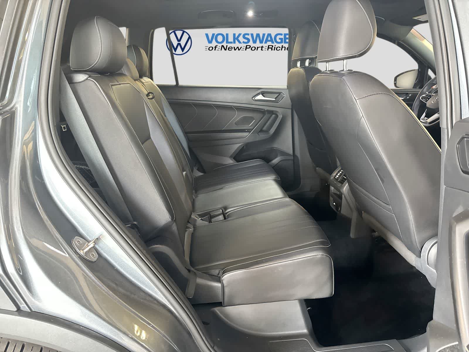 Used 2022 Volkswagen Tiguan SE R-Line FWD image 26