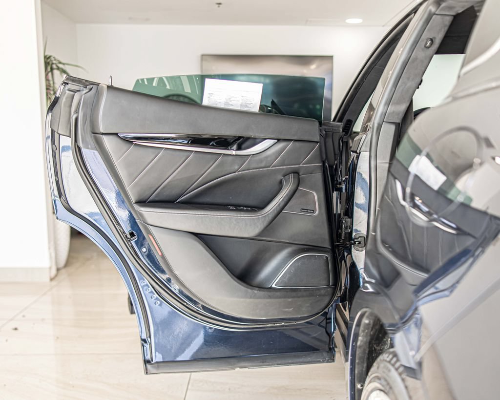Used 2019 Maserati Levante S GranSport AWD/4WD image 38