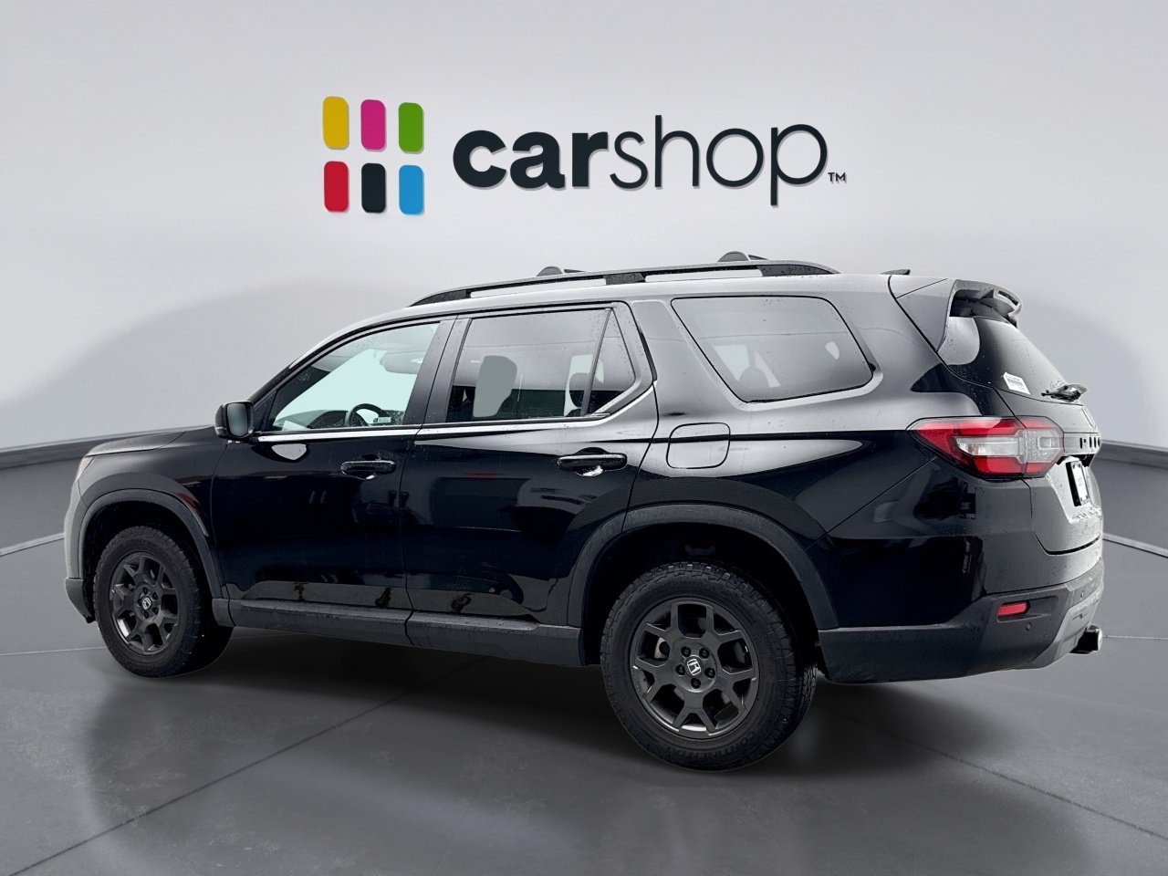 Used 2023 Honda Pilot TrailSport image 3