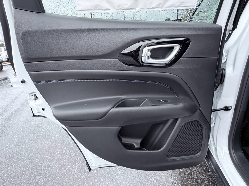 New 2026 Jeep Compass Latitude image 28