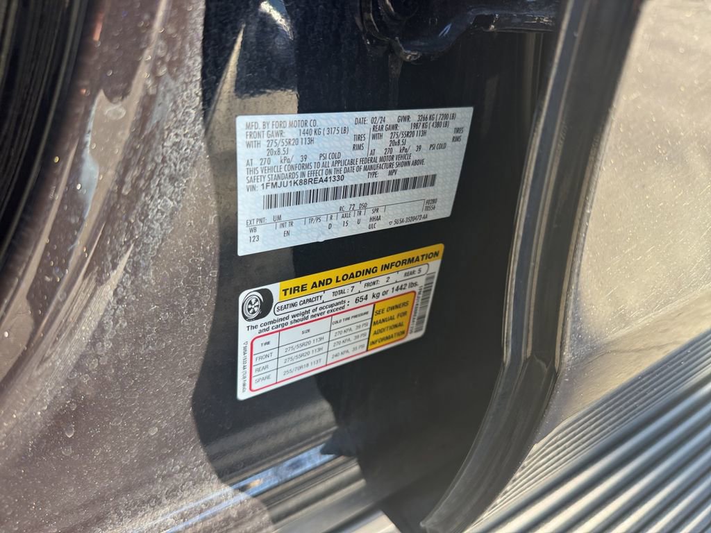 Certified 2024 Ford Expedition Limited image 34