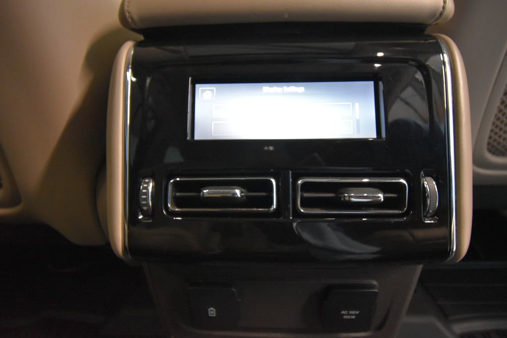 Used 2021 Lincoln Aviator Reserve w/ Elements Package Plus image 30