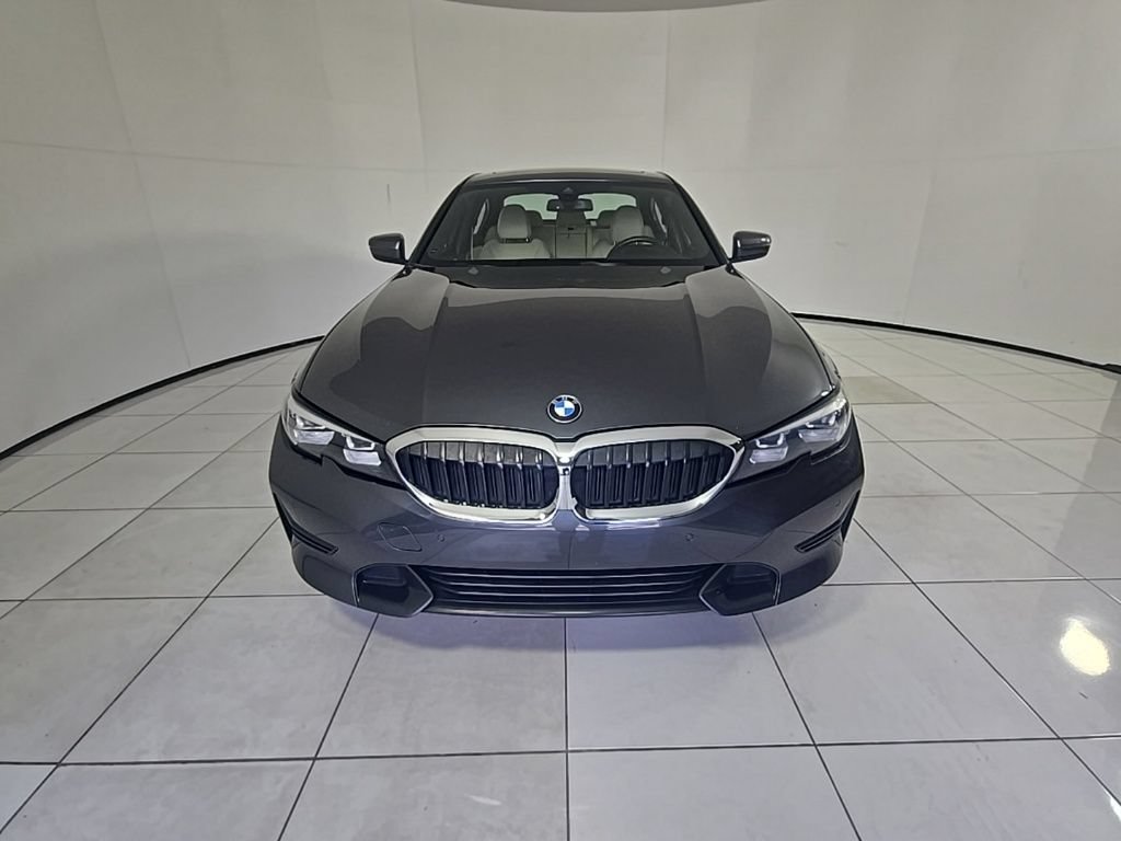 Used 2020 BMW 330i xDrive Sedan w/ Driving Assistance Package AWD/4WD image 2