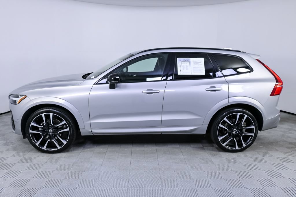 Certified 2023 Volvo XC60 B5 Ultimate image 2