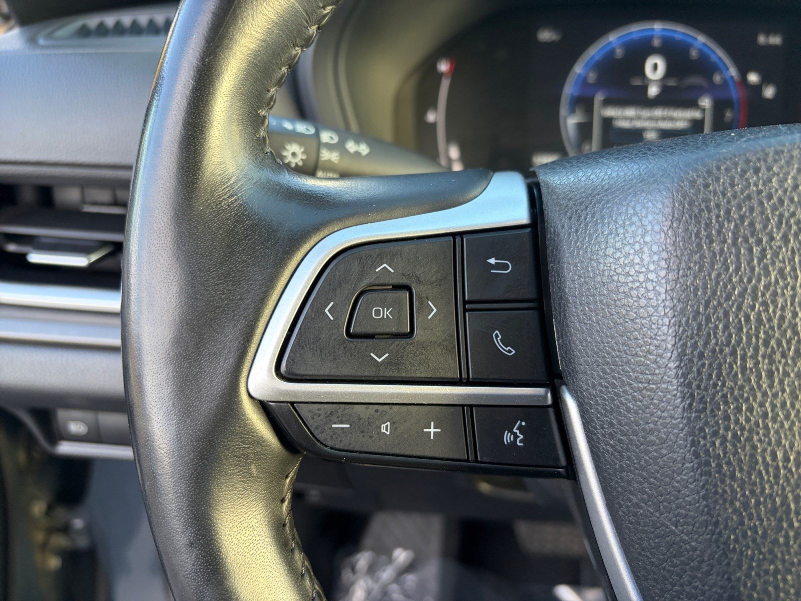 Used 2025 Toyota Grand Highlander AWD image 14