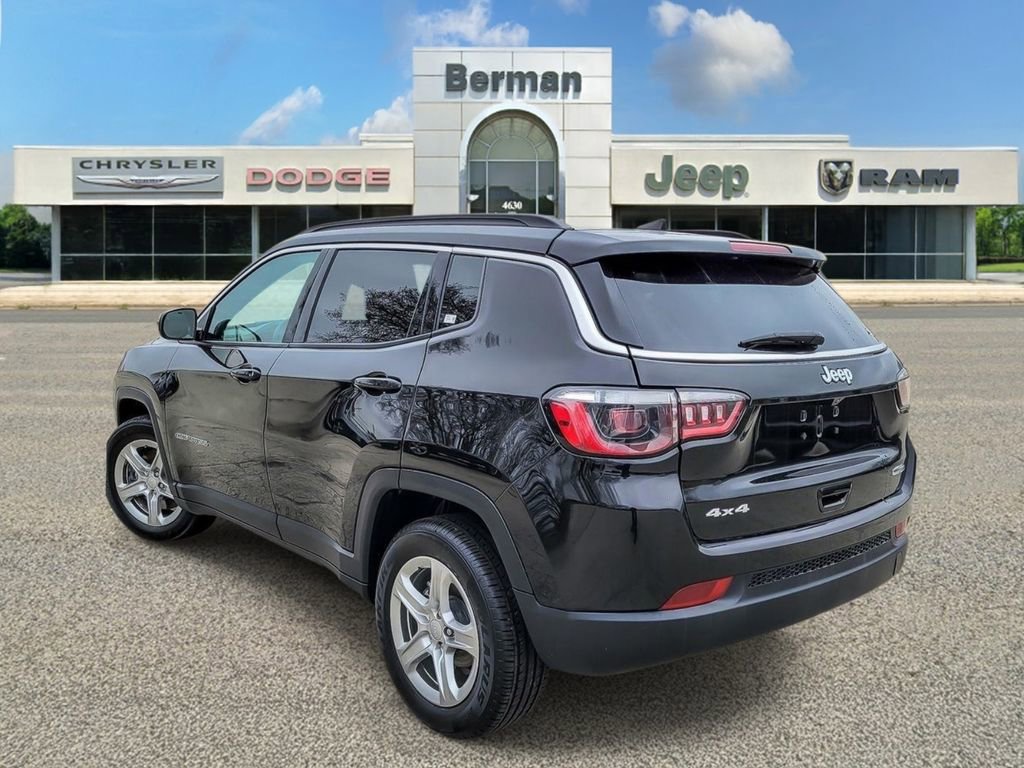 Used 2024 Jeep Compass Latitude image 7