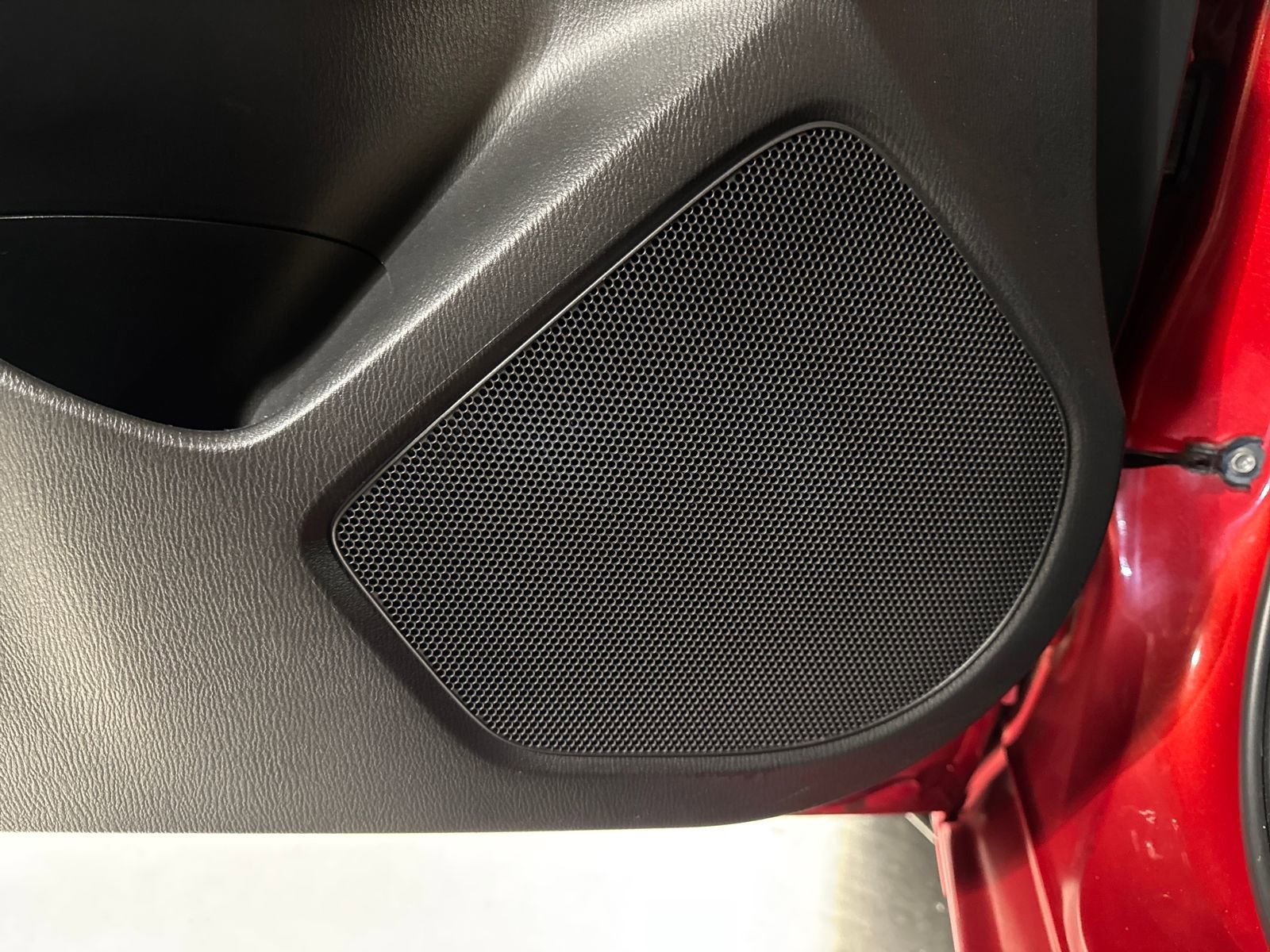 Used 2015 MAZDA MAZDA3 i Sport FWD image 26