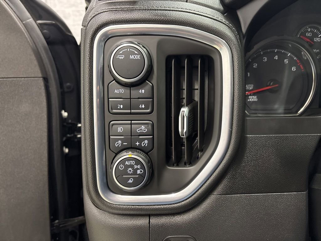 Used 2021 Chevrolet Silverado 1500 LTZ image 29