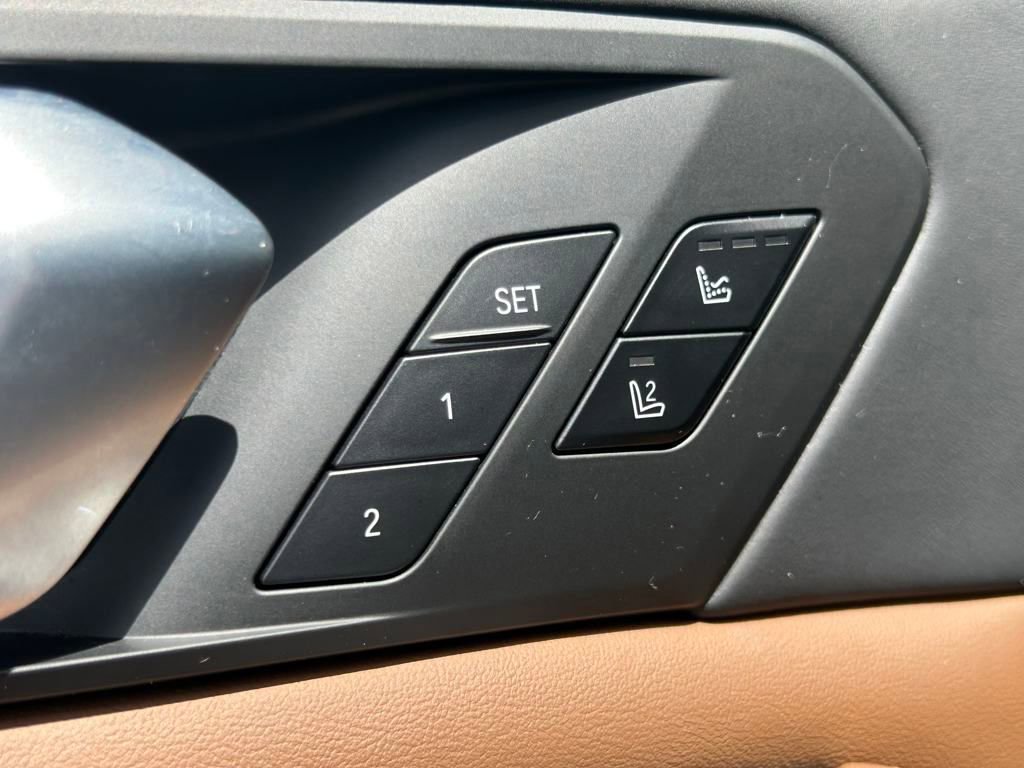 Used 2021 BMW X5 M w/ Executive Package image 70