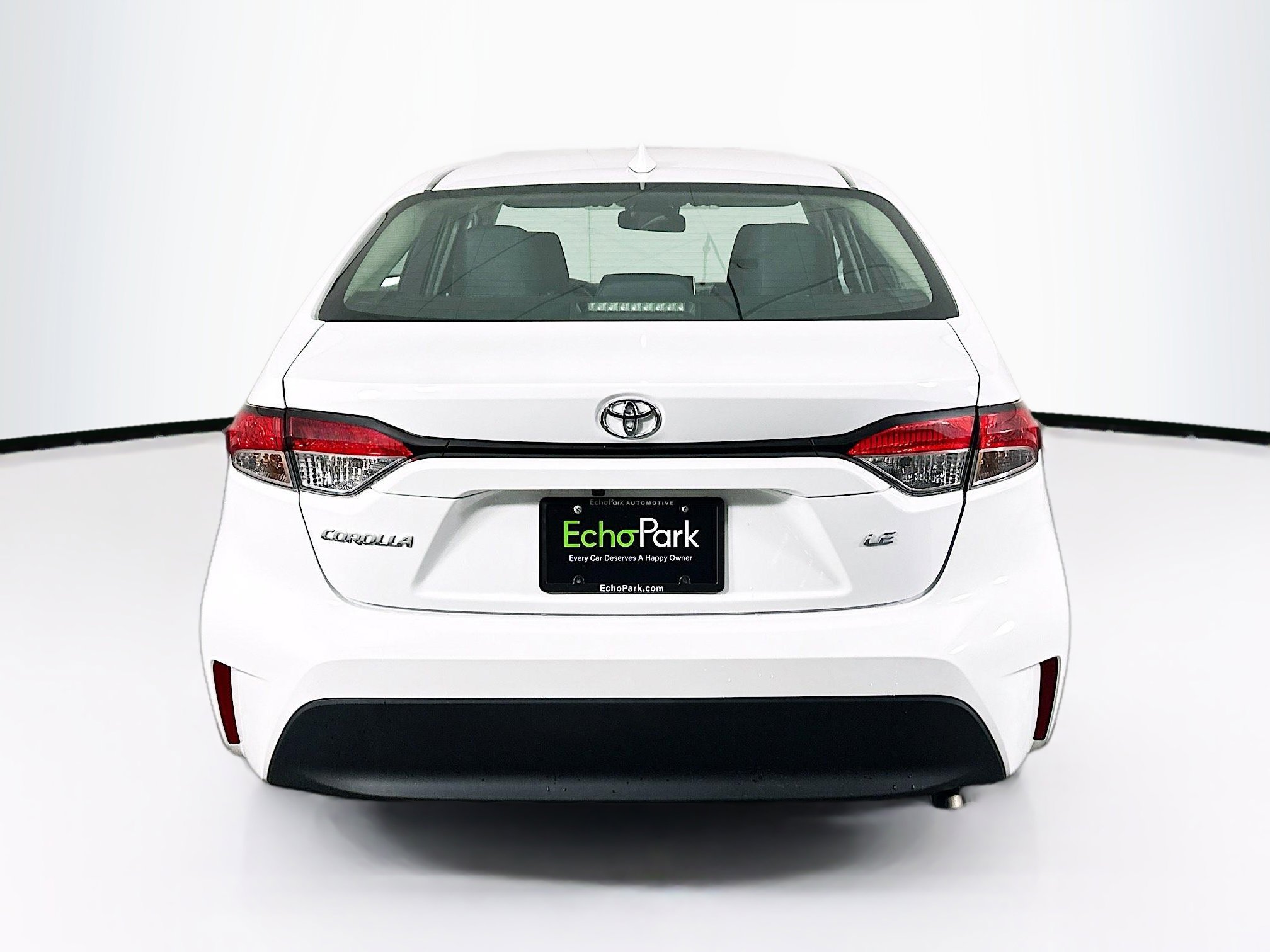 Used 2024 Toyota Corolla LE FWD image 7