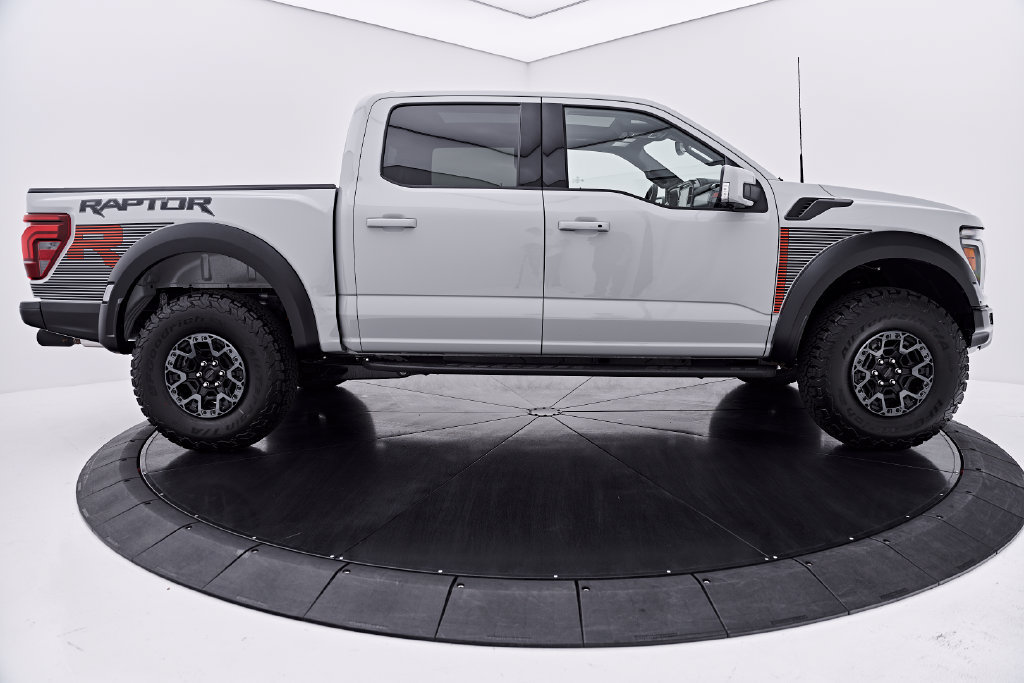 Used 2026 Ford F150 Raptor w/ Equipment Group 803A Raptor R AWD/4WD image 17
