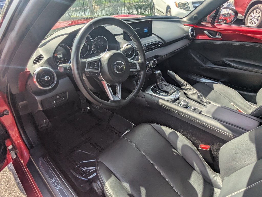 Used 2024 MAZDA MX-5 Miata Grand Touring RWD image 2