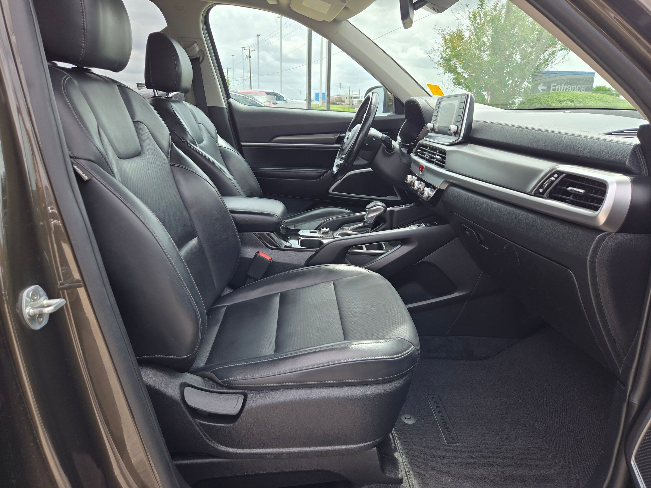 Used 2020 Kia Telluride S image 25