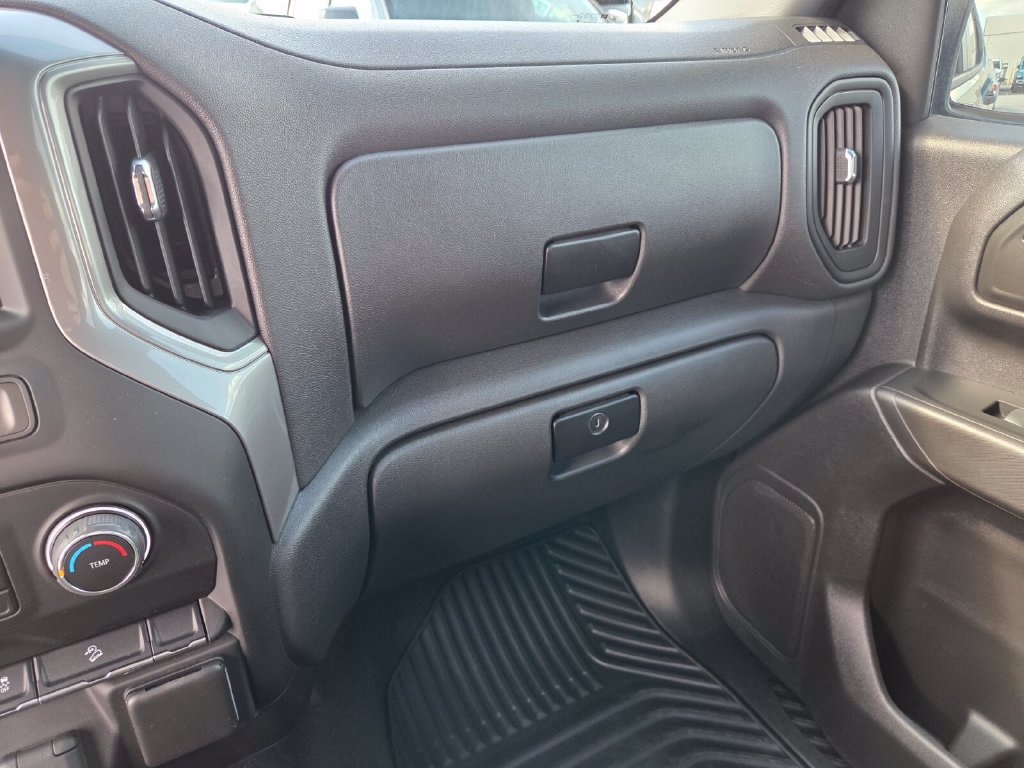 Used 2022 Chevrolet Silverado 1500 Custom Trail Boss w/ LPO, Dark Essentials Package AWD/4WD image 28