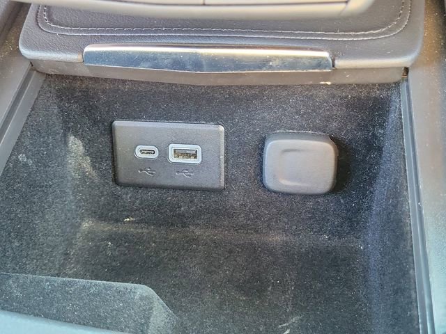 Used 2024 Cadillac XT4 Premium Luxury AWD/4WD image 35