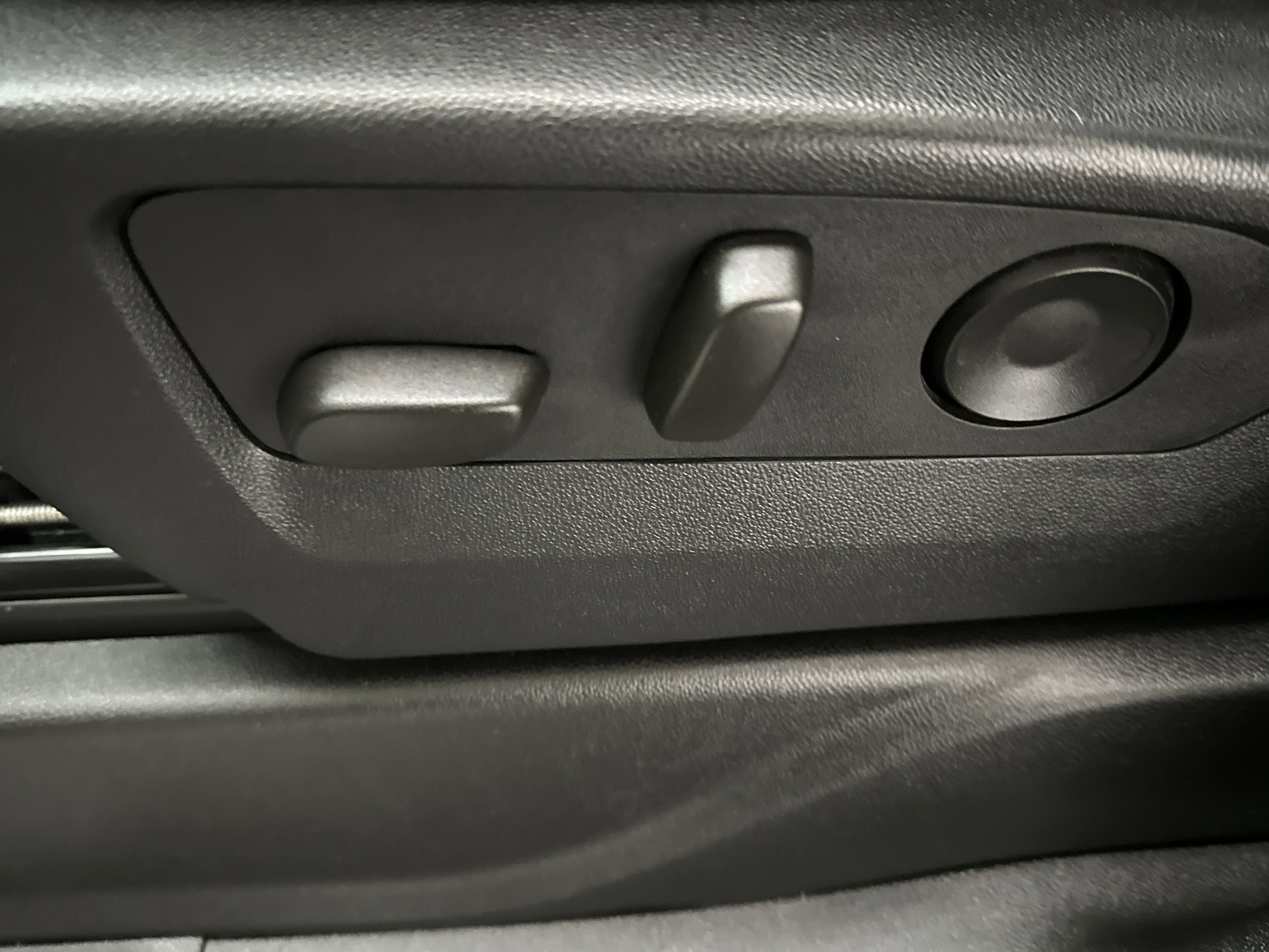 Used 2024 Chevrolet Tahoe LT image 21