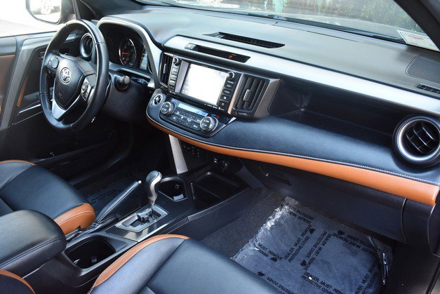 Used 2016 Toyota RAV4 SE AWD/4WD image 29