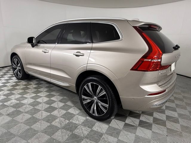 Used 2023 Volvo XC60 B5 Plus w/ Protection Package Premier FWD image 4