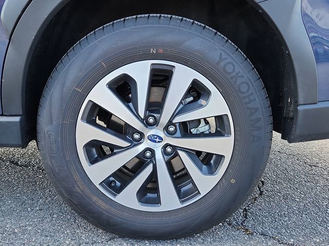 Used 2025 Subaru Outback Premium image 8