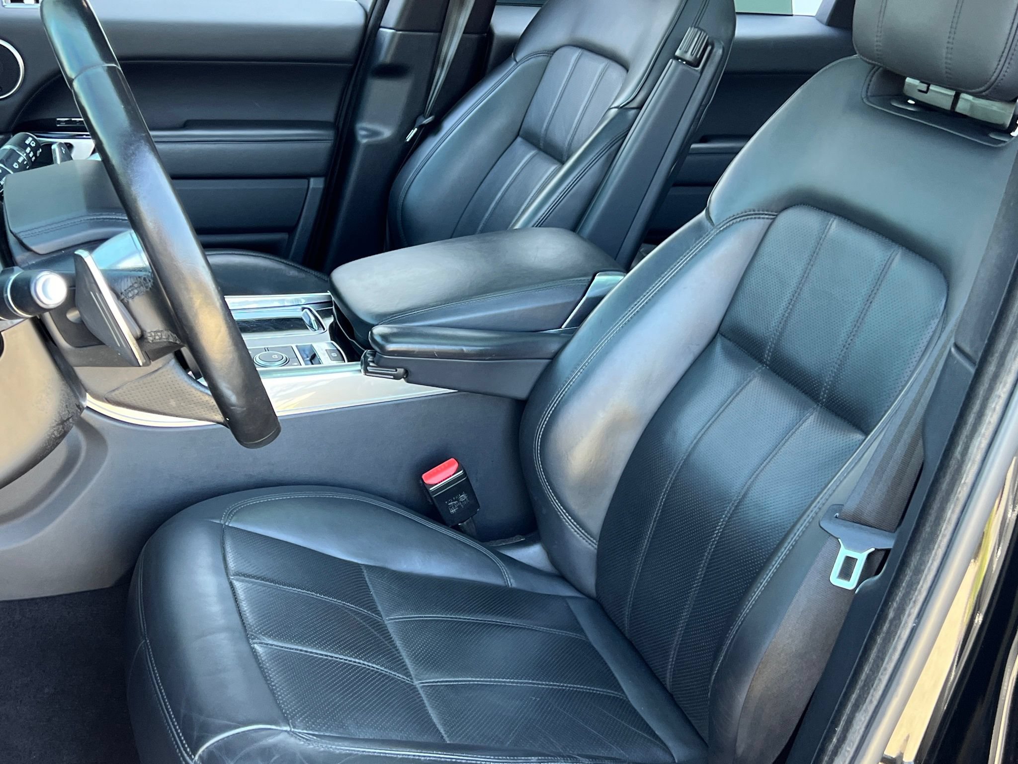 Used 2022 Land Rover Range Rover Sport HSE Silver Edition AWD/4WD image 4