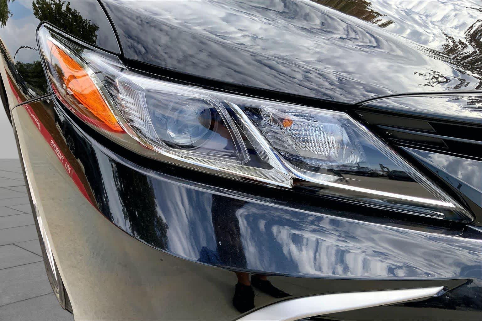 Used 2024 Toyota Camry LE w/ Convenience Package FWD image 27
