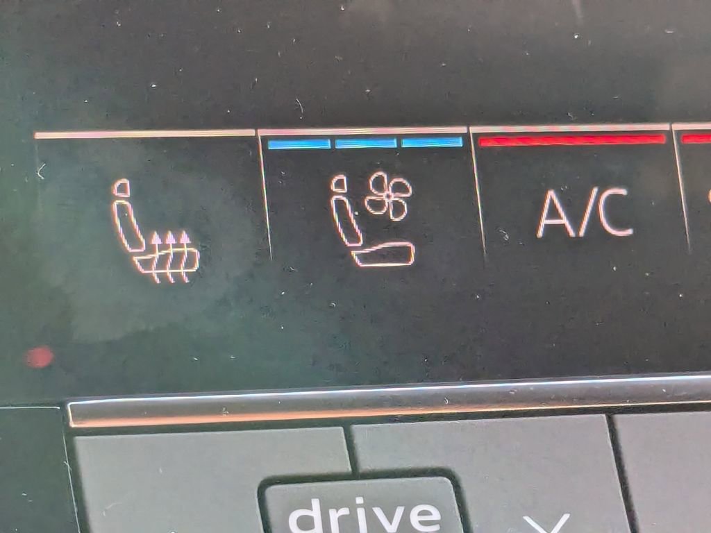 Used 2021 Audi Q8 Premium Plus w/ Premium Plus Package image 9