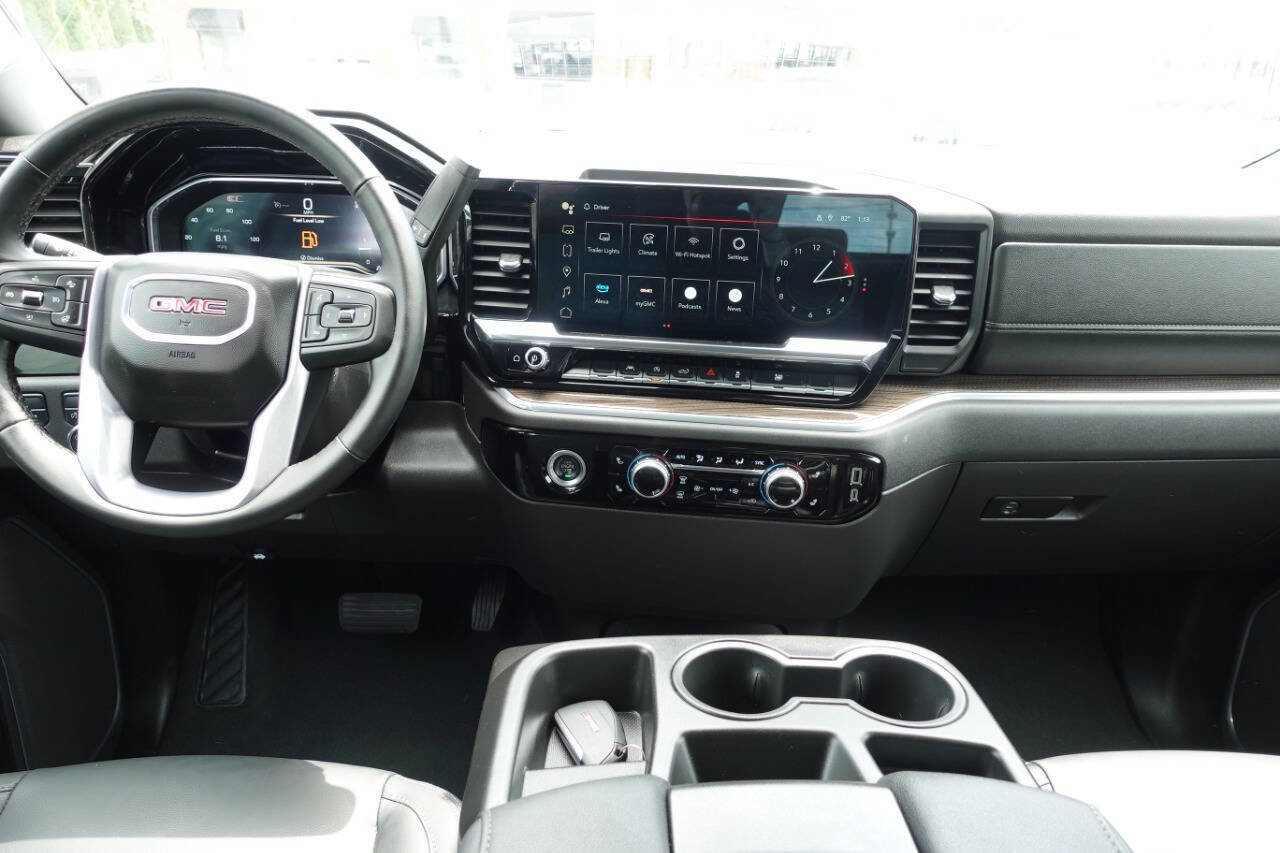 Used 2024 GMC Sierra 1500 Elevation AWD/4WD image 46