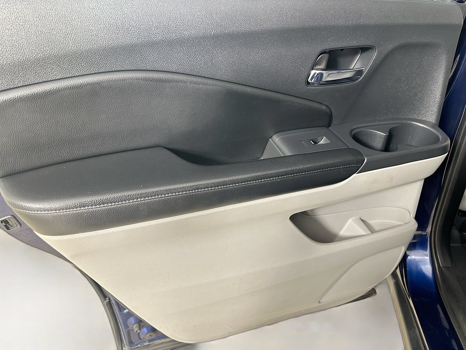 Used 2016 Honda Pilot Elite image 34