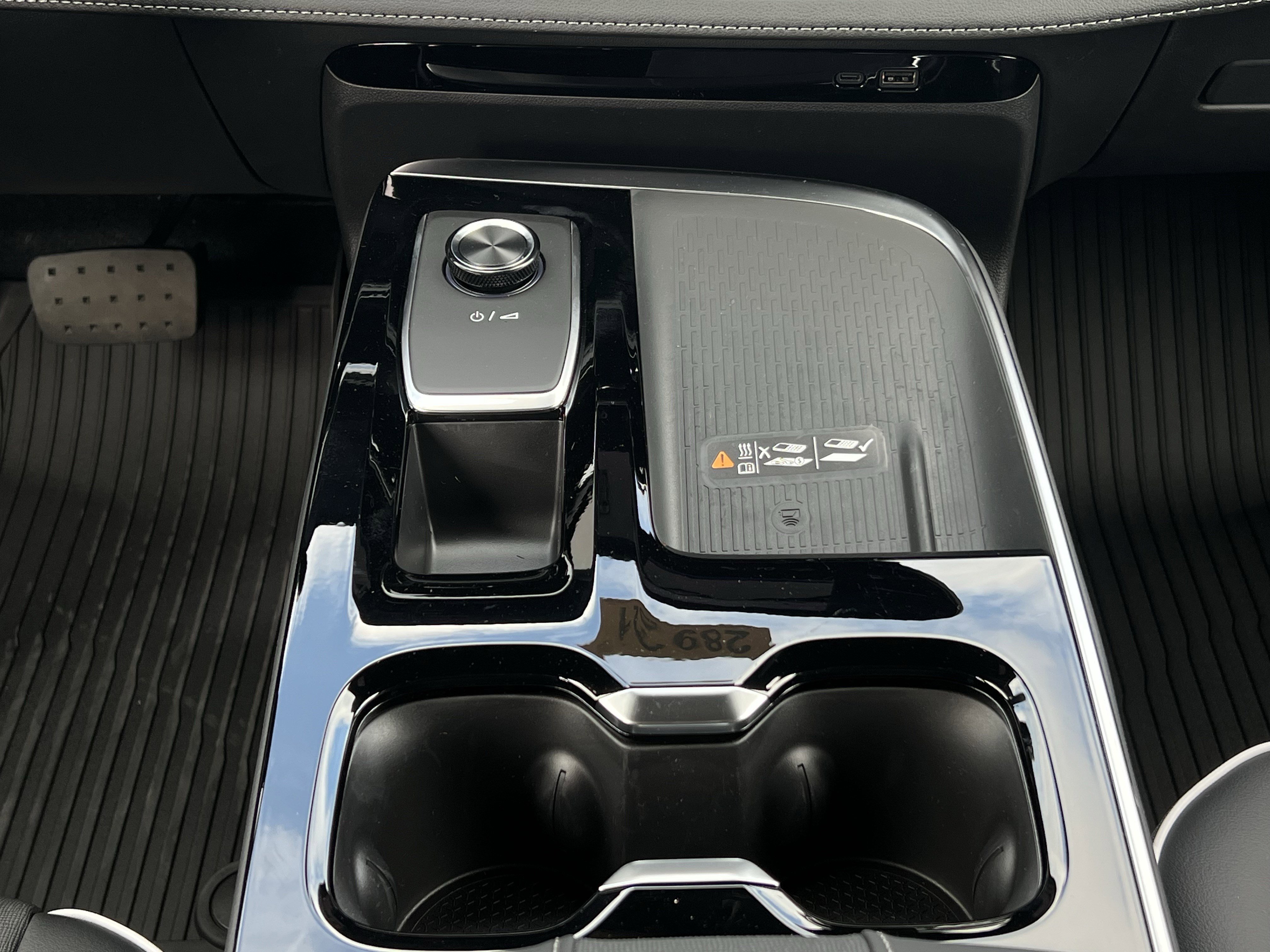 New 2026 Buick Enclave Preferred w/ Power Package image 18