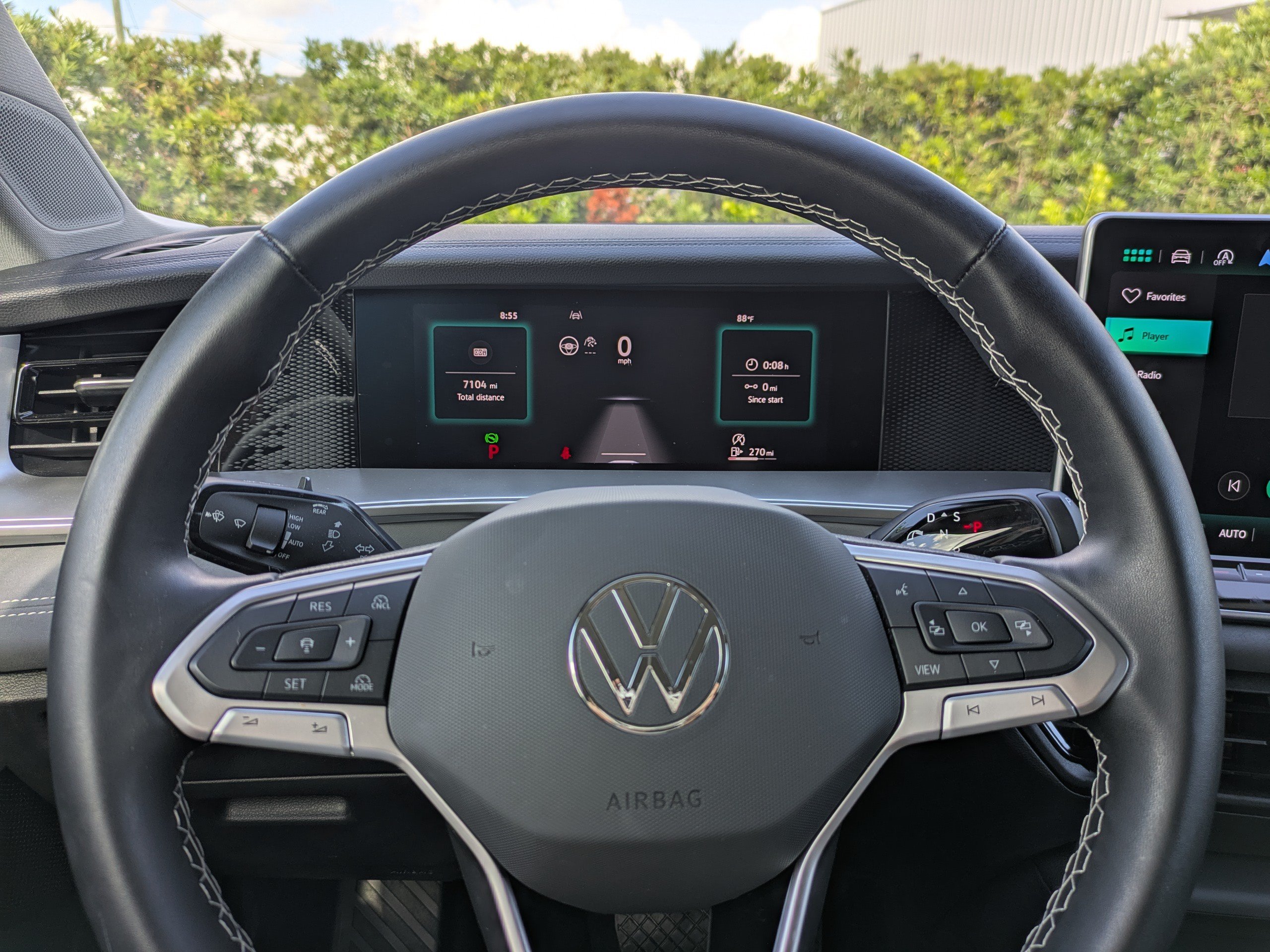 Certified 2025 Volkswagen Tiguan SE FWD image 26