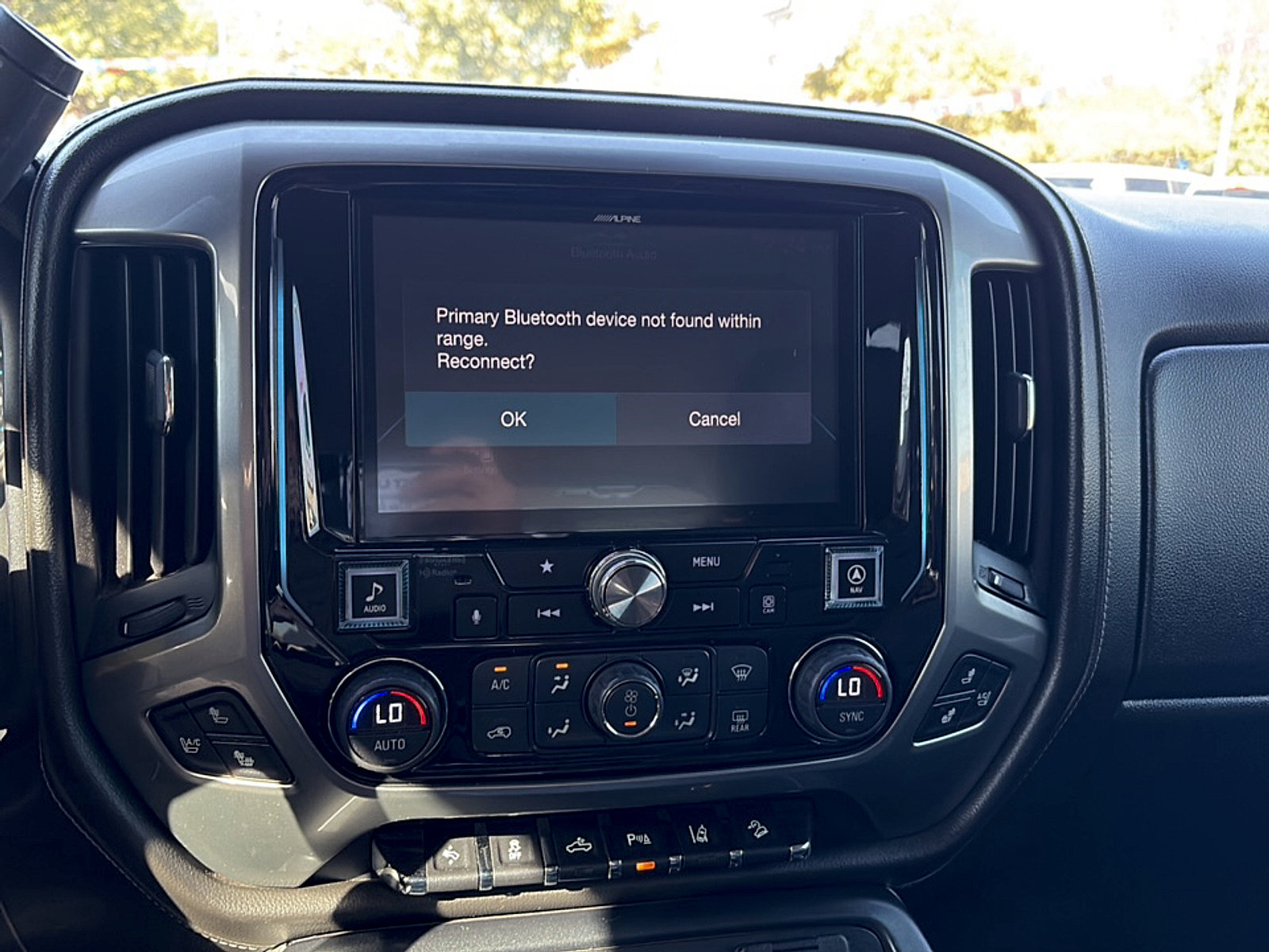 Used 2015 Chevrolet Silverado 1500 LTZ Z71 w/ Midnight Edition AWD/4WD image 15