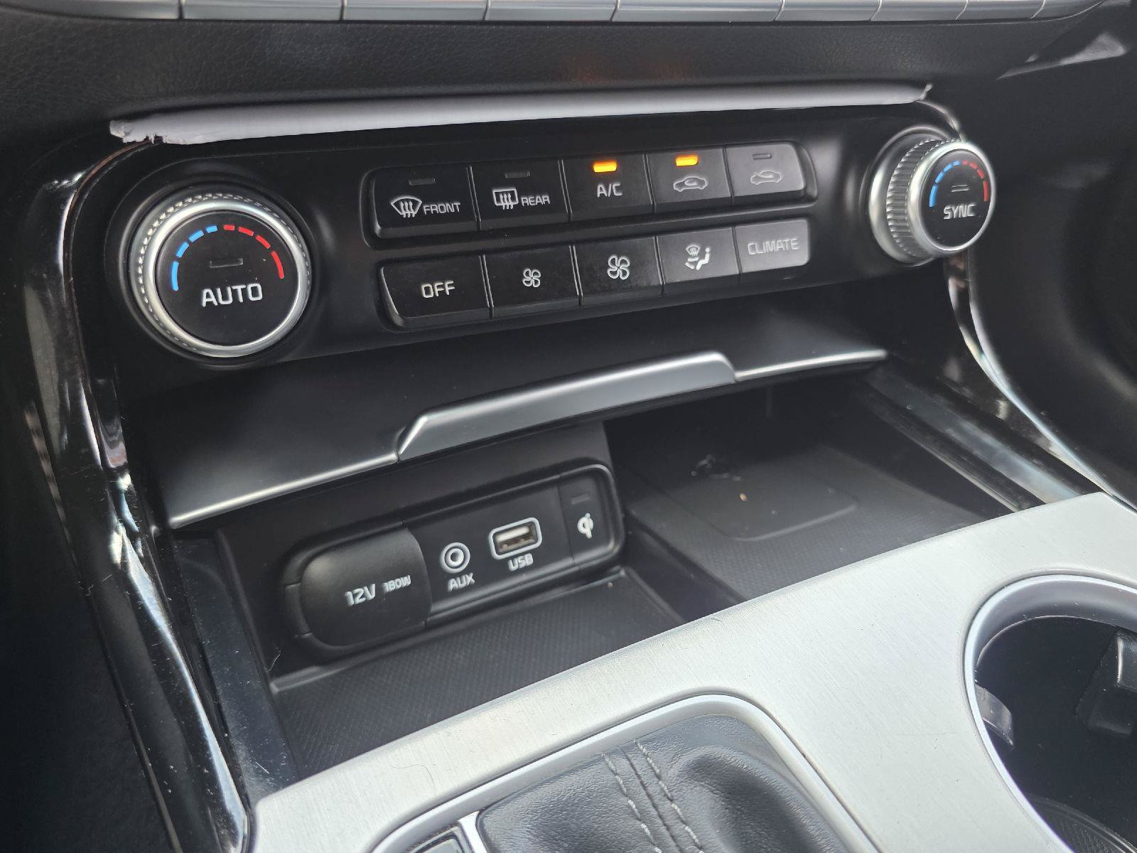 Used 2020 Kia Stinger GT1 AWD/4WD image 20