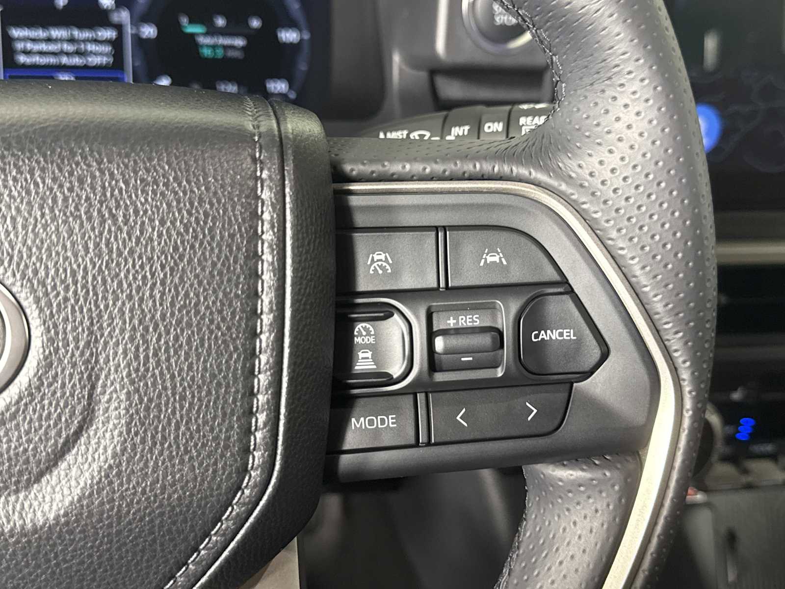 Used 2025 Toyota 4Runner Limited image 31